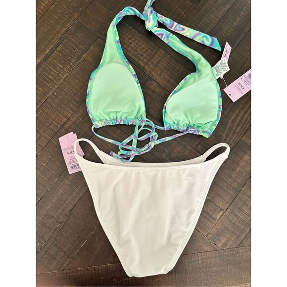 Target Brands Green and White Hearts Multi Wear Bikini Size Medium New - Picture 2 of 3